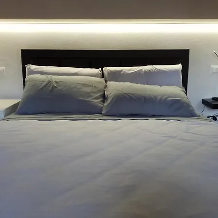 Contemporary Guest house *